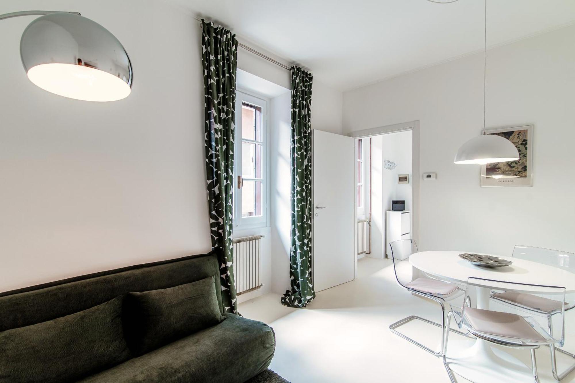 Giuliny Lovely Flat - The House Of Travelers Como Exteriör bild