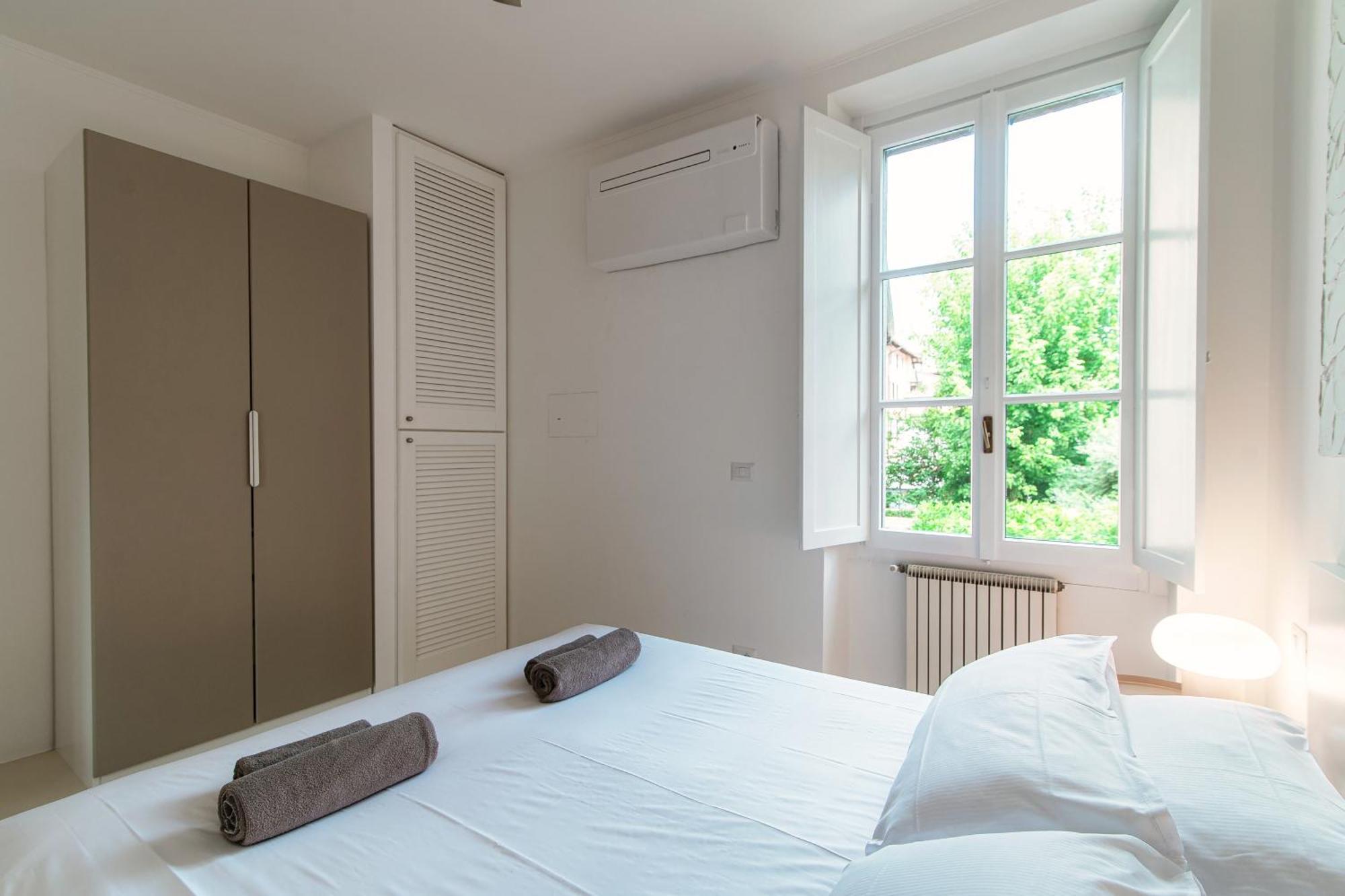 Giuliny Lovely Flat - The House Of Travelers Como Exteriör bild